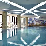 Apartment In Infinity 4*