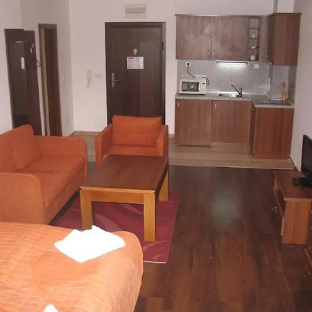 In Infinity Apartament 4*