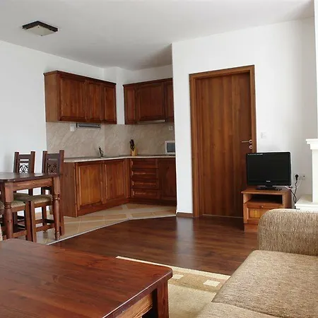 Apartament In Infinity 4*